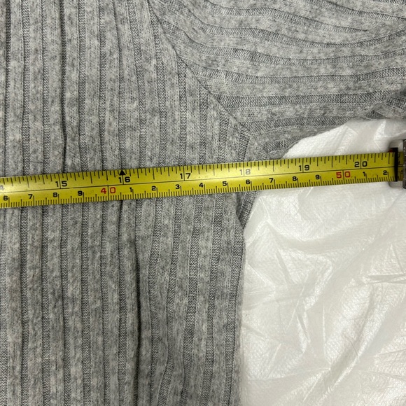 Aeropostal Grey Open front asymmetrical sweater cardigan women’s size M - Picture 4 of 5